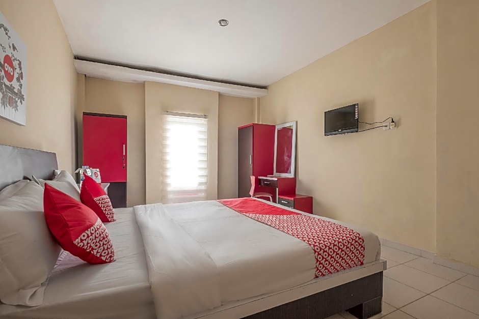 OYO 1075 Rumah Indah Losari Inn