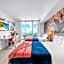 Water View Building With Pool - 5-Min Walk To The Beach - Cozy Studios