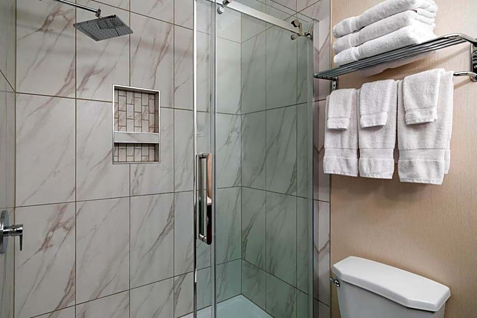 Ramada by Wyndham Saskatoon