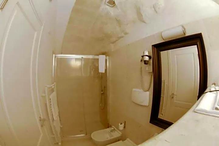 Le Malve Cave Retreat