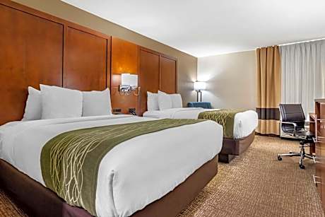 Queen Room with Two Queen Beds - Non-Smoking