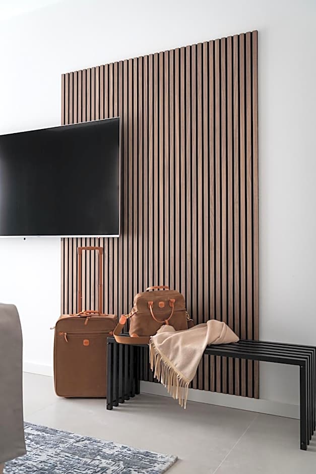 THE NEWSHA SIGNATURE HOME