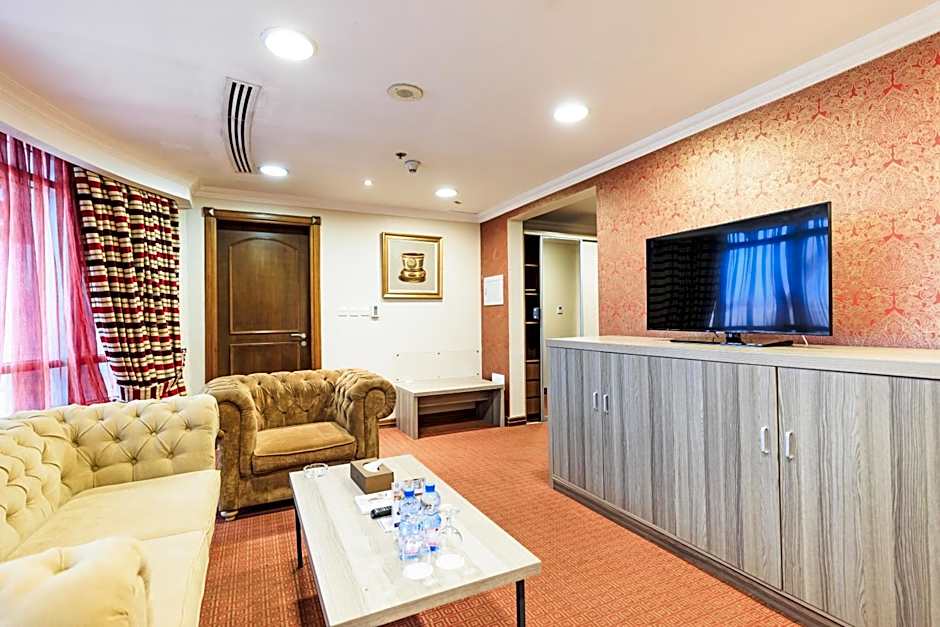 Photo 1 of 4 of Diplomatic Suite