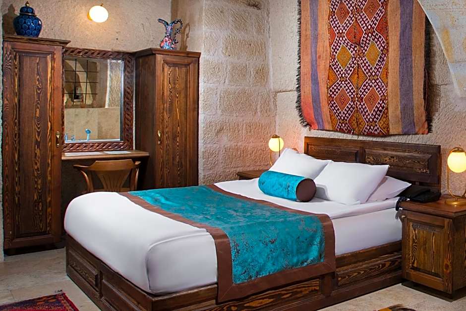 Cappa Via Cave Hotel