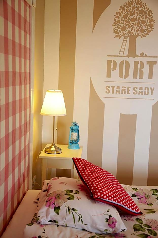 Stare Sady Chillout Rooms "Pod Jabłoniami"