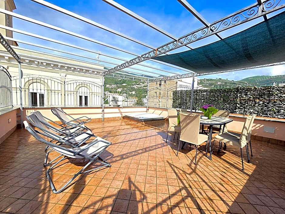 Starview Apartment - Comfy Apt by the center