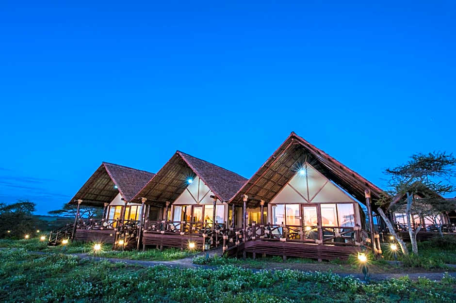 Lake Ndutu Luxury Tented Lodge