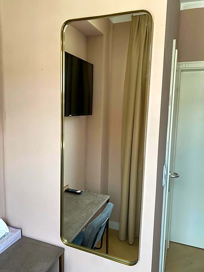 Hotel Petite Königsallee SELF CHECK-IN