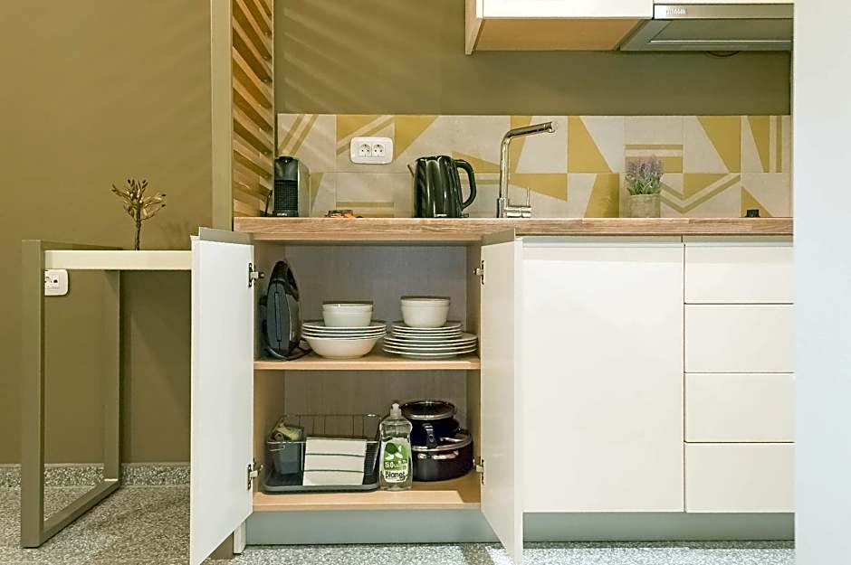 Eco Green Residences & Suites PC