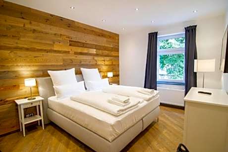 Apartment with Terrace - Annex