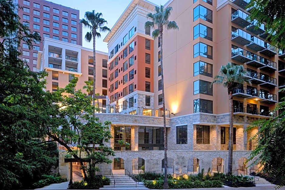 Hampton Inn By Hilton & Suites San Antonio Riverwalk