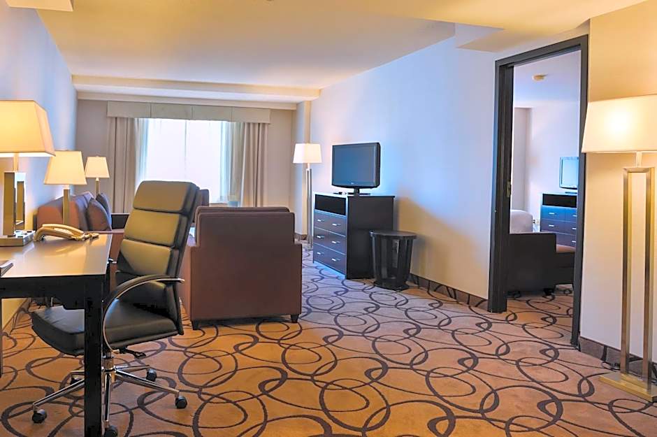 Holiday Inn Montreal Centre Ville Downtown By IHG