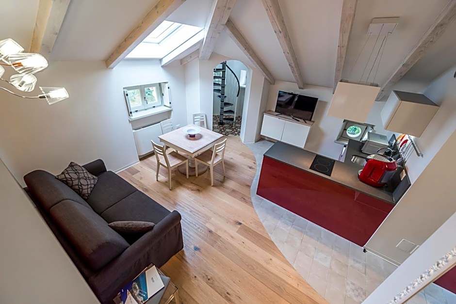 Villa Italia Luxury Suites and Apartments