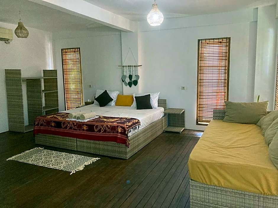 Lutwala Bungalows and Private Villa