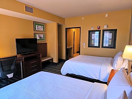 Suite with Two Queen Beds