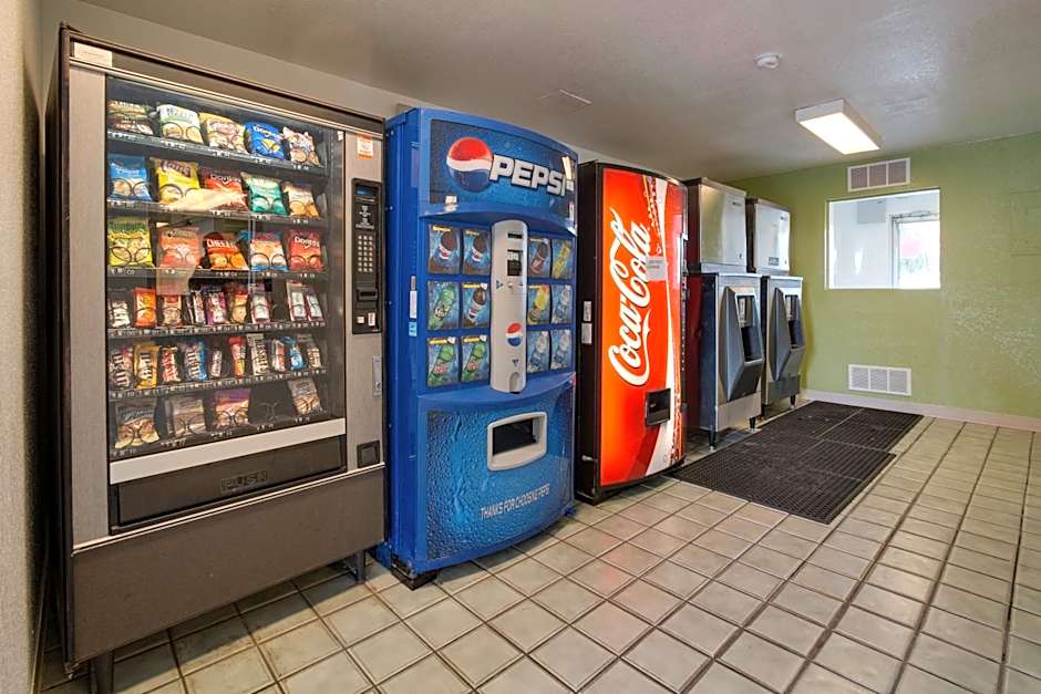 Motel 6-Kissimmee, FL - Orlando