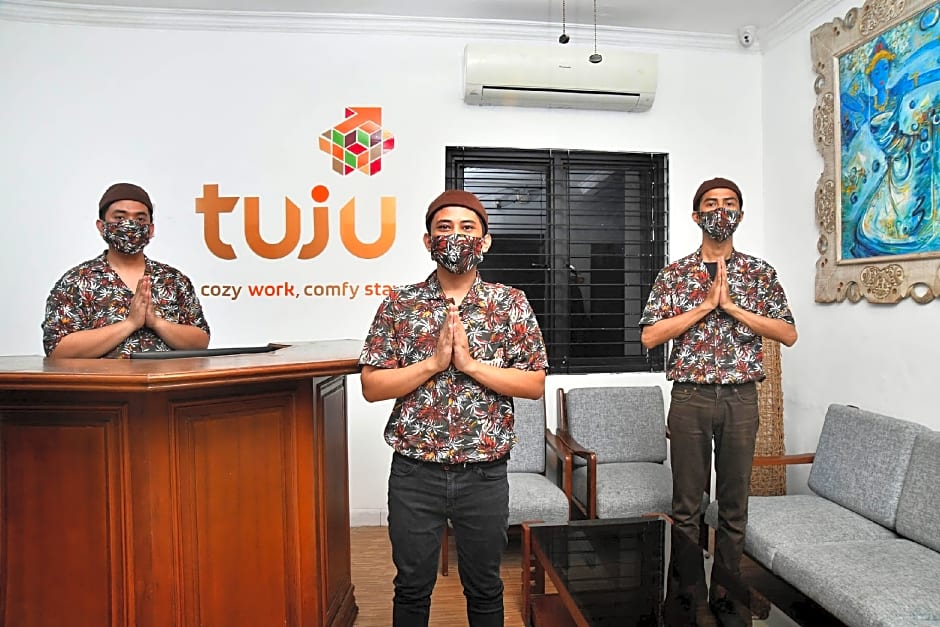 Tuju Abuserin Syariah