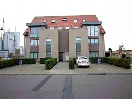 Nieuwpoort Gem Near Beach