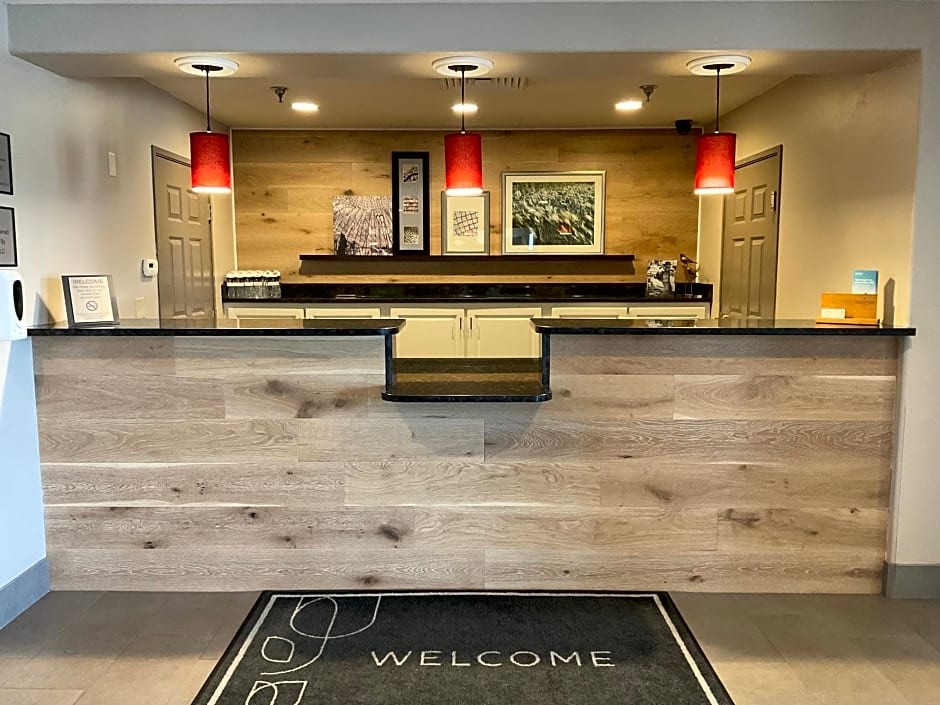 Country Inn & Suites by Radisson, Marion, IL