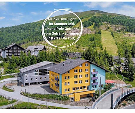 Basekamp Mountain Budget Hotel