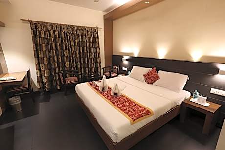 Executive Room with Bathtub