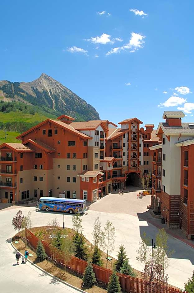 The Lodge at Mountaineer Square, A Vail Resorts Property