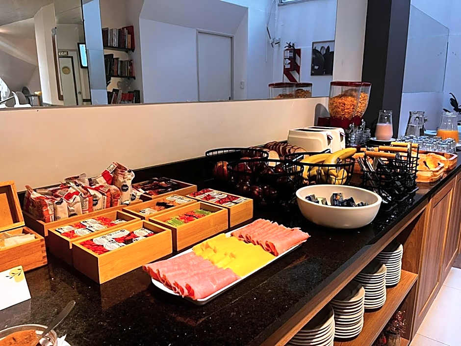 Alpino Hotel