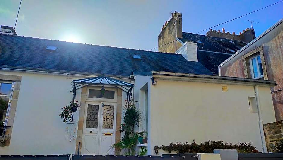 Chambrecosy salle de bain privée