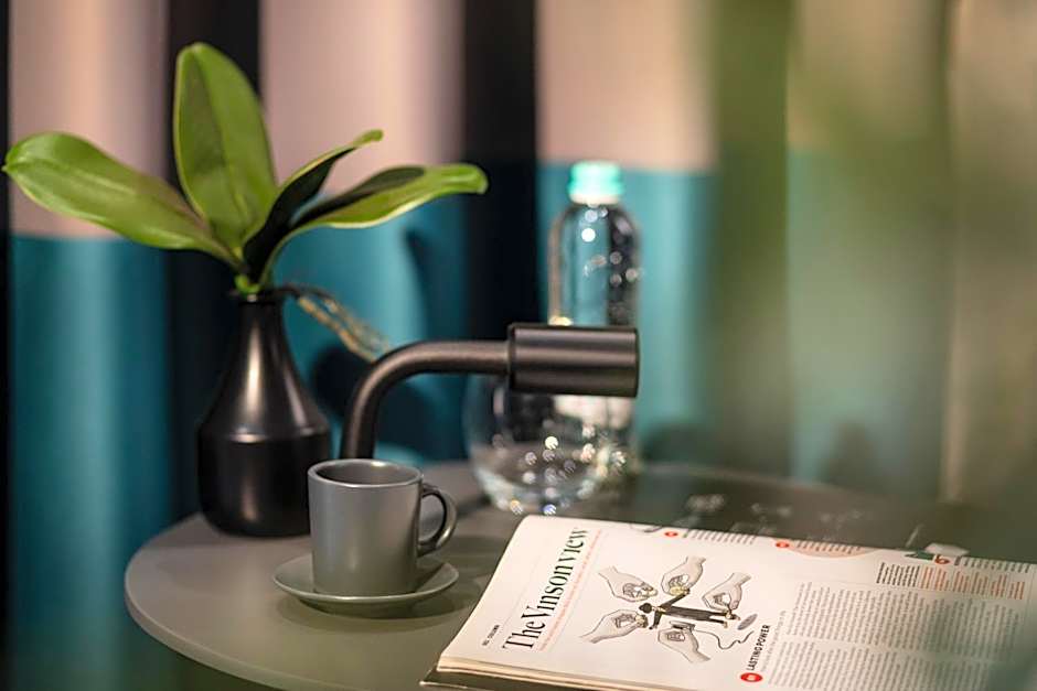 -- ESTE PARK HOTEL -- part of Urban Chic Luxury Design Hotels - Parking & Compliments - next to Shopping & Dining Mall Plovdiv