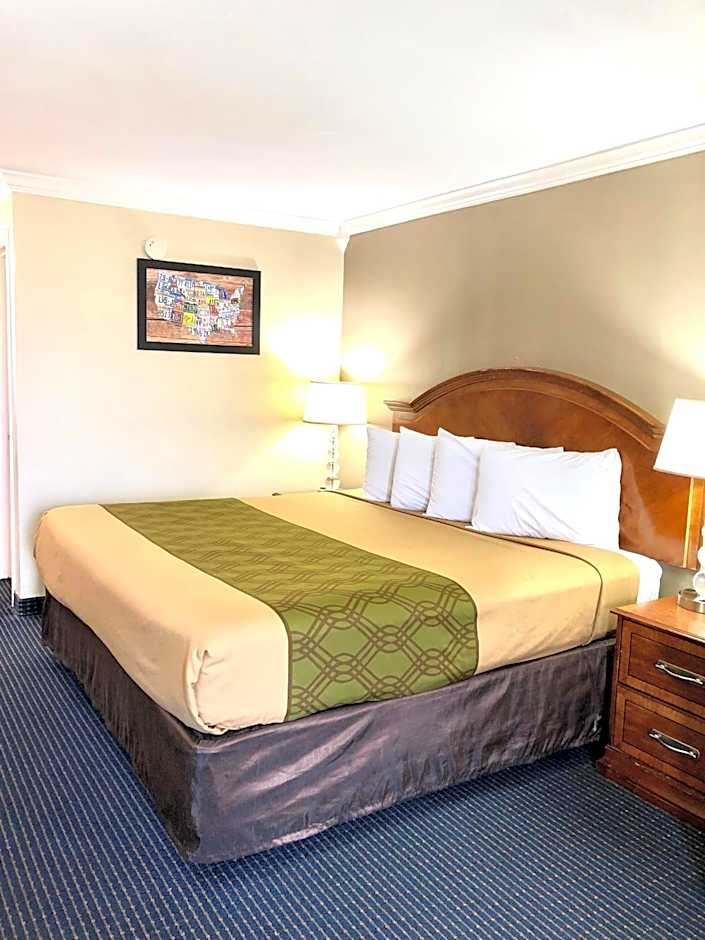 University Inn & Suites