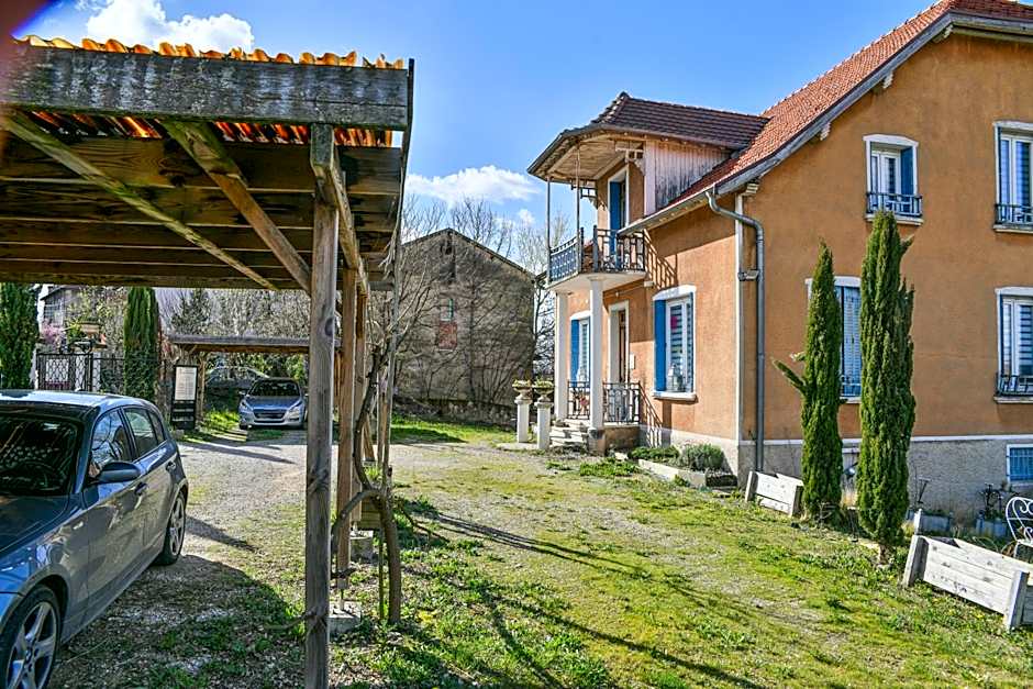 Maison Fleur De Frangipanier