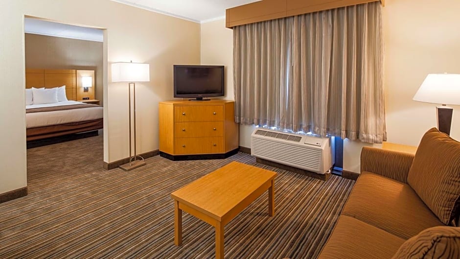 Best Western Royal Plaza Hotel And Trade Center