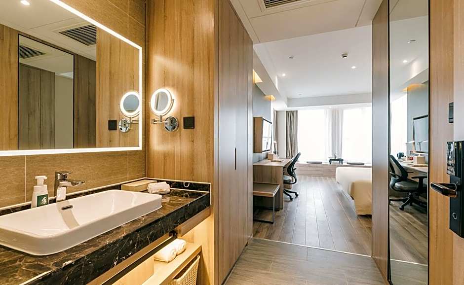 Atour Hotel Kunshan Yongda Commercial Plaza