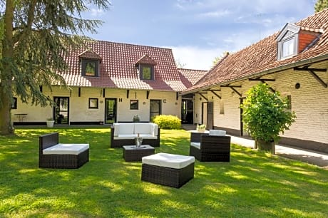 La Ferme Blanche, The Originals Relais