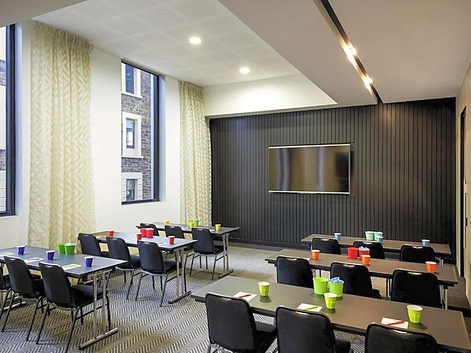 ibis Adelaide