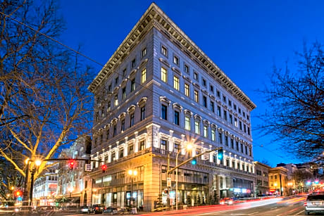 Sentinel Hotel