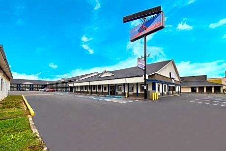 Studio 6 Jackson MS I 55