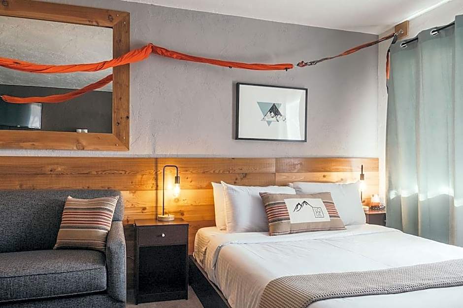 Summit View Inn