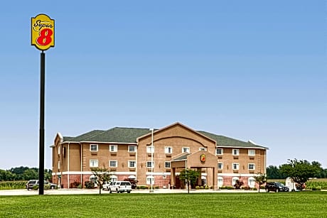 Super 8 by Wyndham Grayville