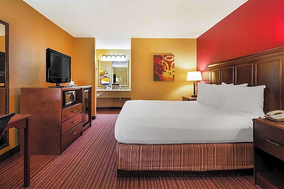 Quality Inn & Suites West Helena
