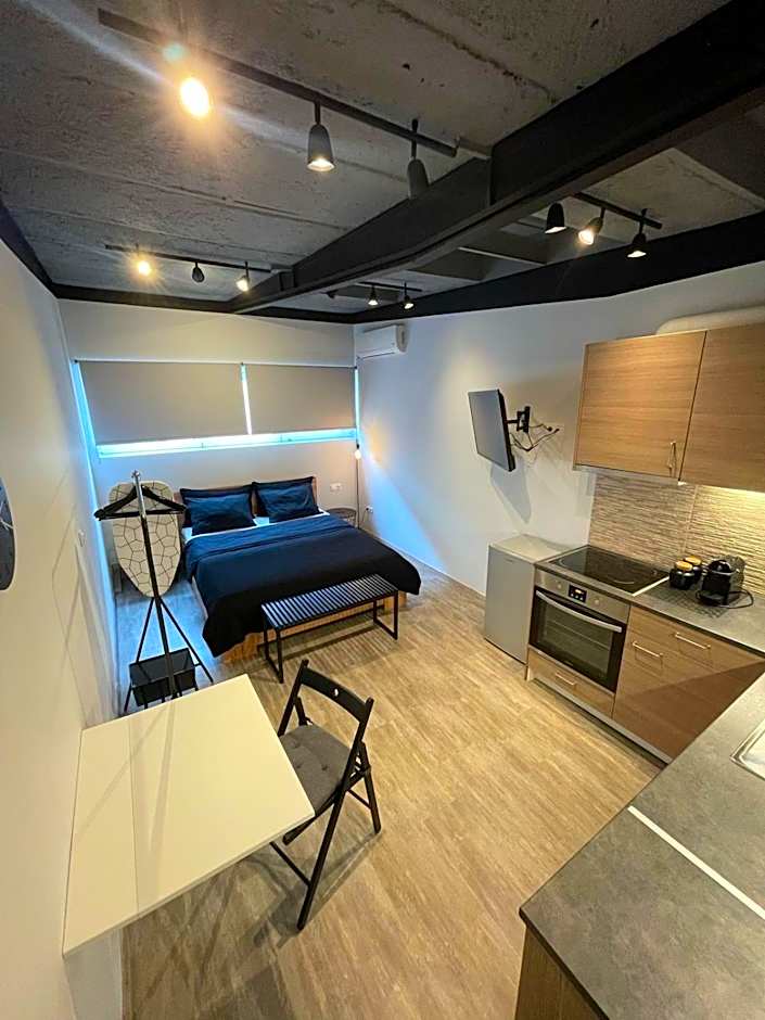 Ermoo Athens Modern Living