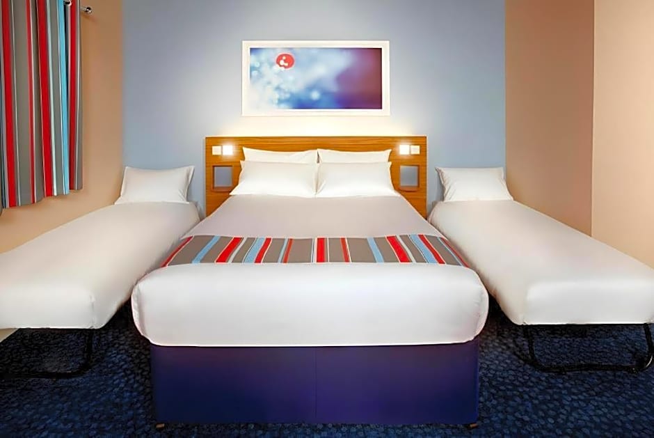 Travelodge Cardiff Central