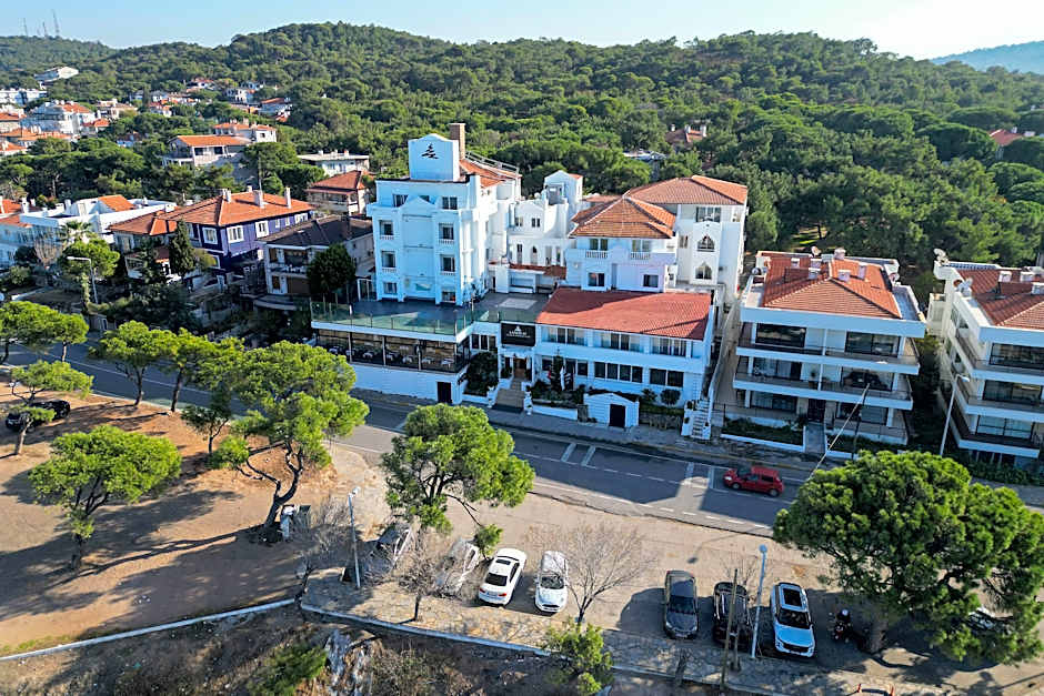 Camlik 87 Hotel Ayvalik