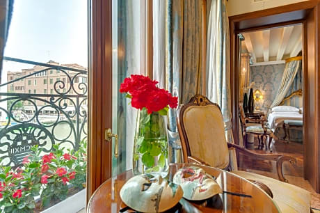 Suite with Grand Canal View