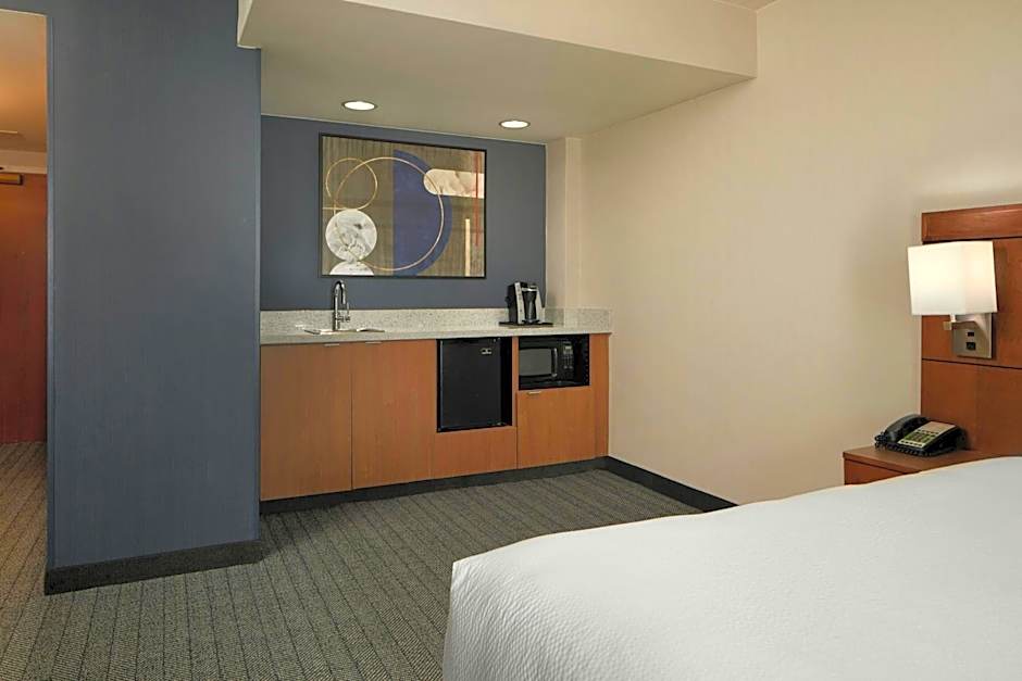 Courtyard by Marriott Charlottesville - University Medical Center