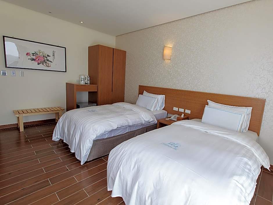 兩腳詩集綠活學旅 l 全自助入住旅館 l