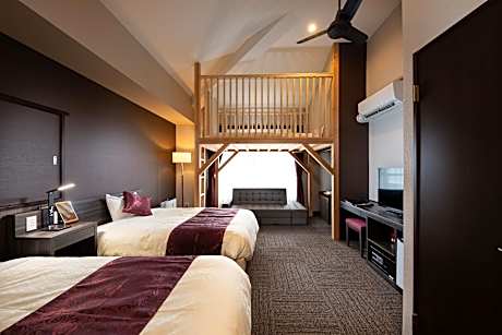 Superior Loft Room