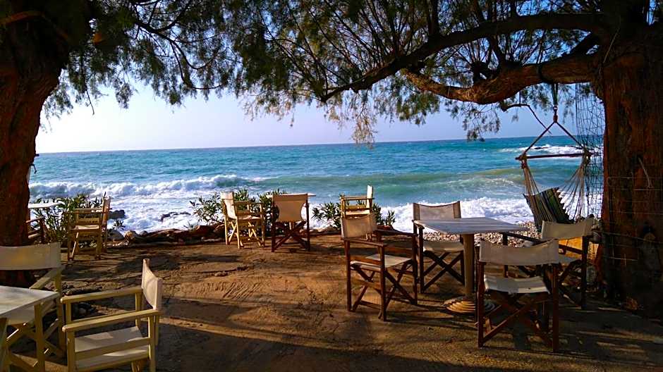 Georgoshouse Lykos beach Sfakia