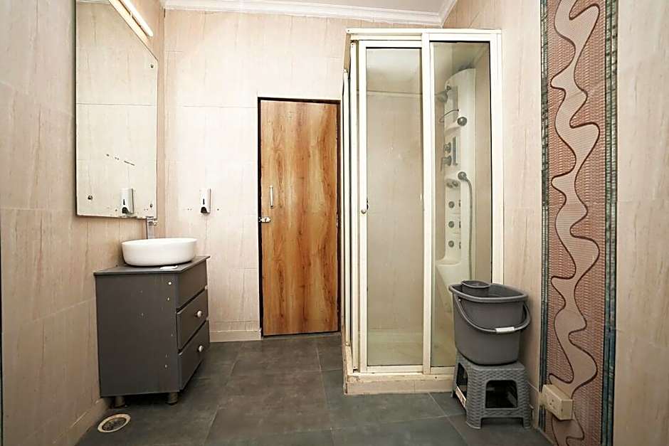 Hotel Vishal Residency Mahipalpur Near IGI Delhi Airport