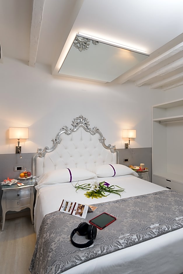 Photo 1 of 17 of Classic 1 Double Bed or 2 Beds